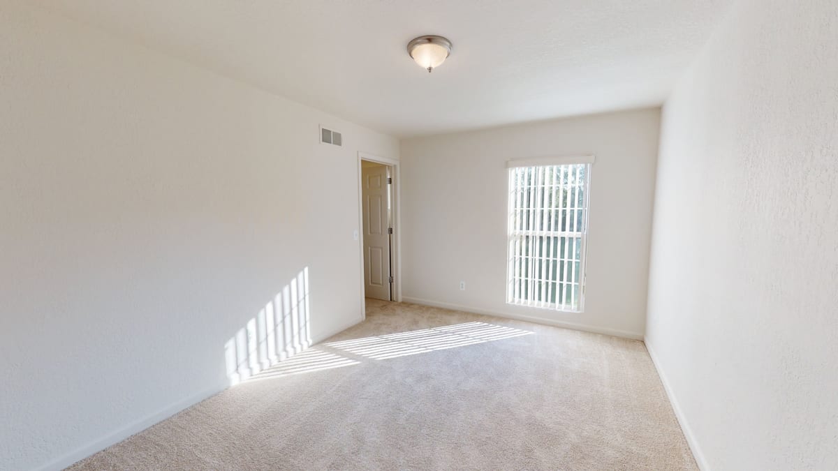 Photos and Video of Aberdeen of Brighton Apartments in Brighton, MI